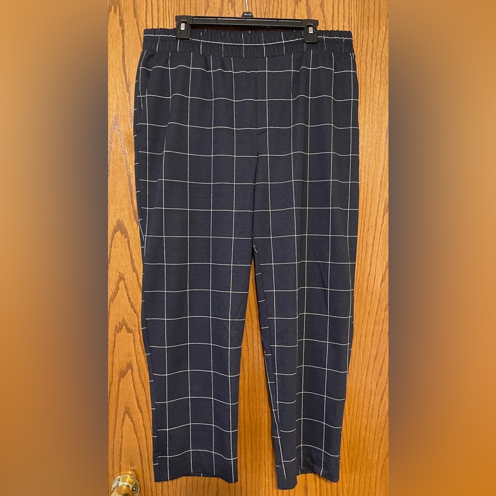 A New Day Navy knit trousers Large